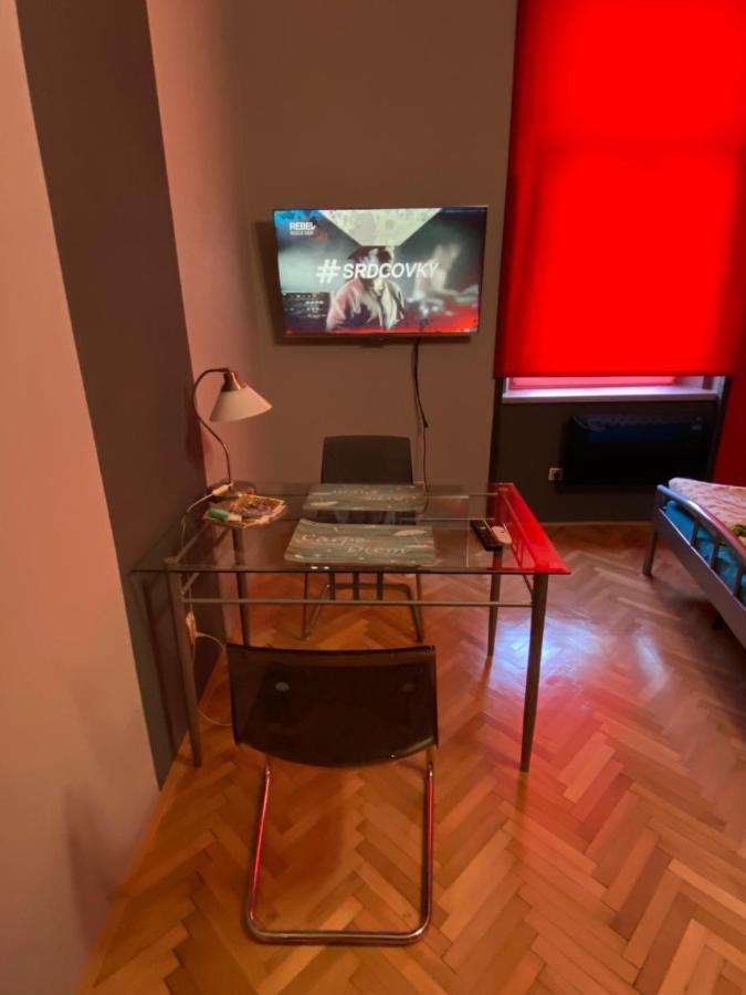 Apartment B42 Bed And Cafe Prag Exteriör bild
